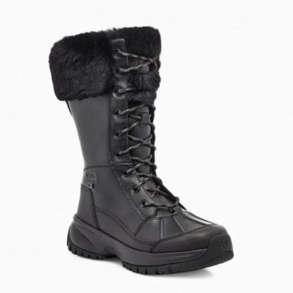 UGG Yose Fluff Tall Snow boots size 8